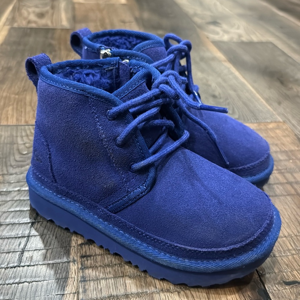 Toddler Kids Ugg Neumel boot size 10